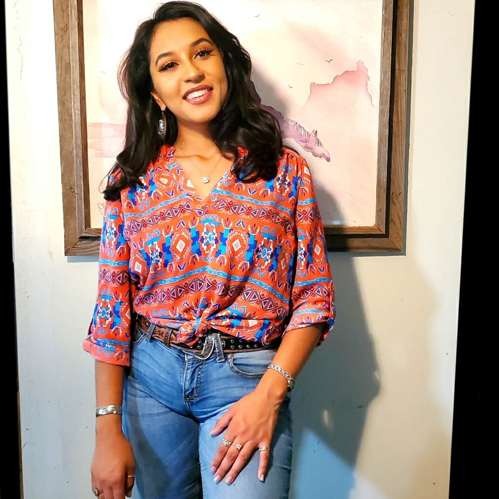 Long sleeve Aztec print shirt🤩